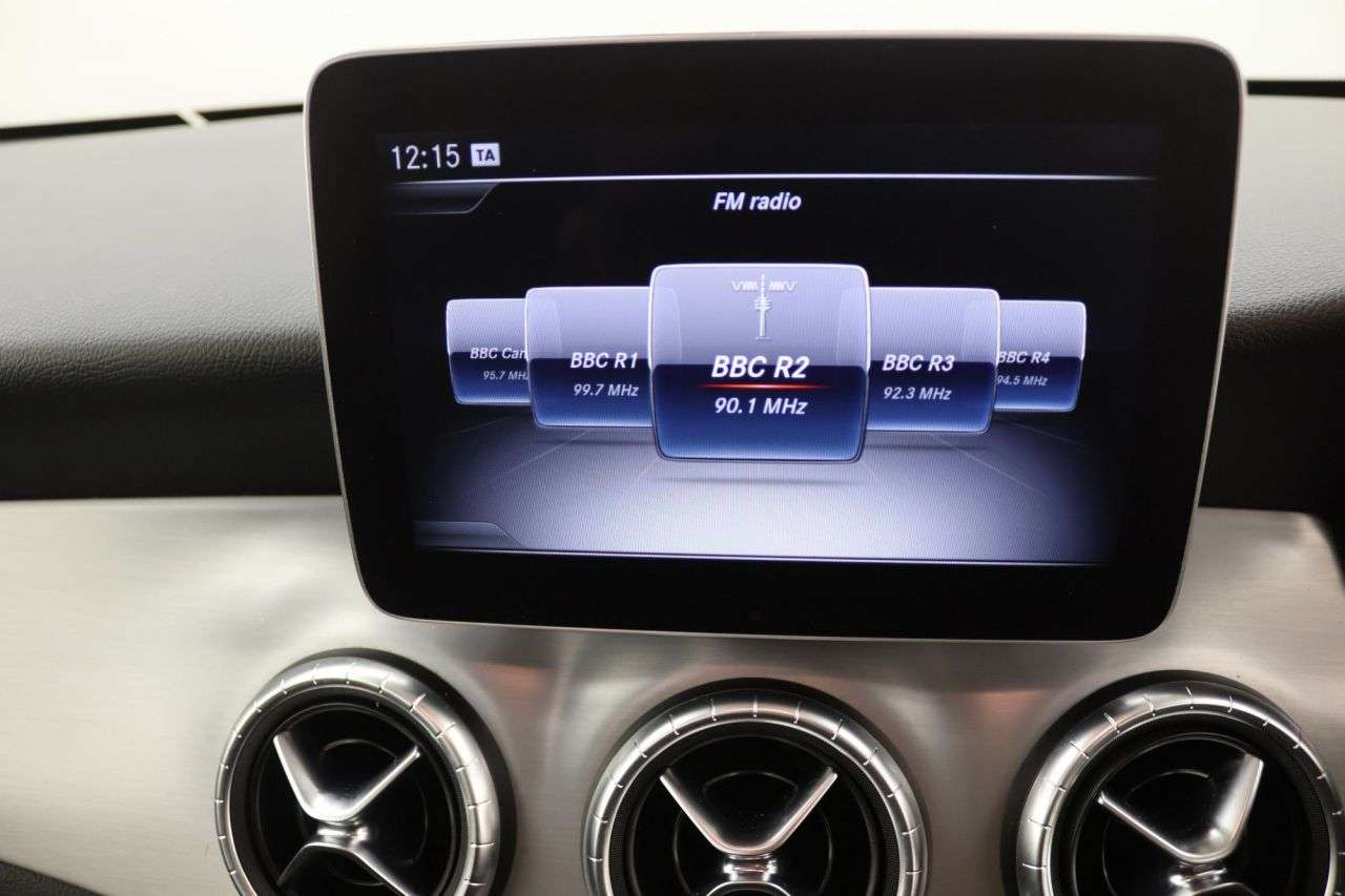 0 MERCEDES-BENZ CLA 0 MERCEDES-BENZ CLA