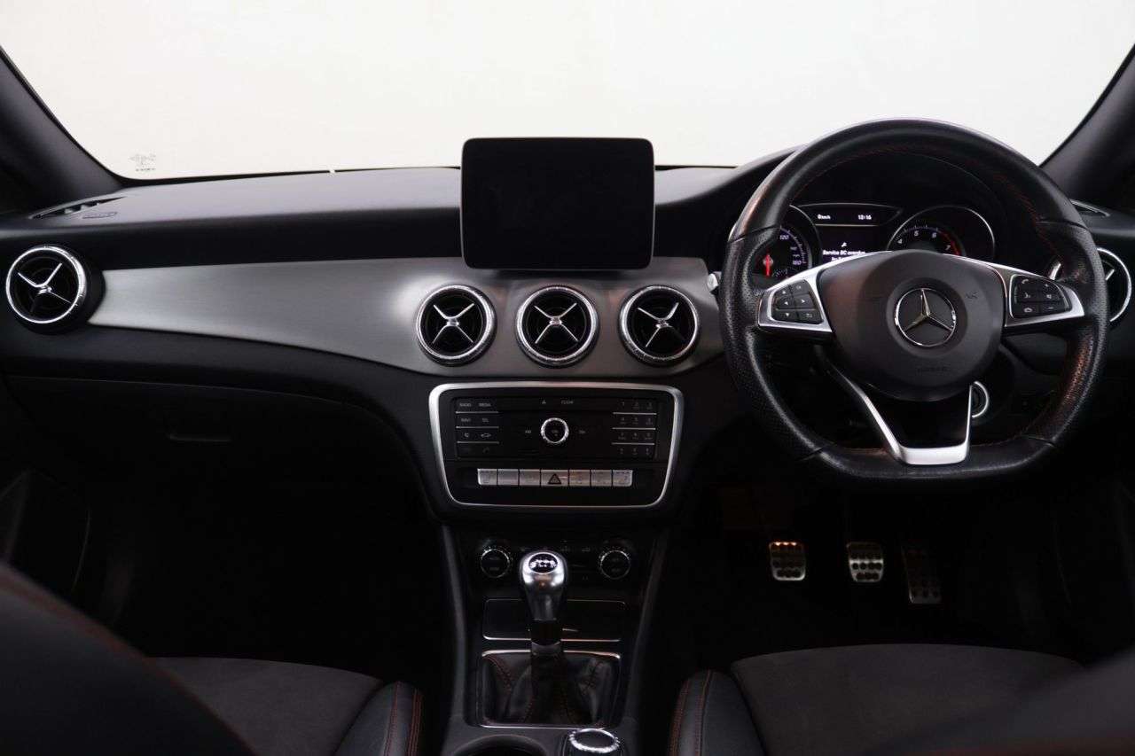 0 MERCEDES-BENZ CLA 0 MERCEDES-BENZ CLA