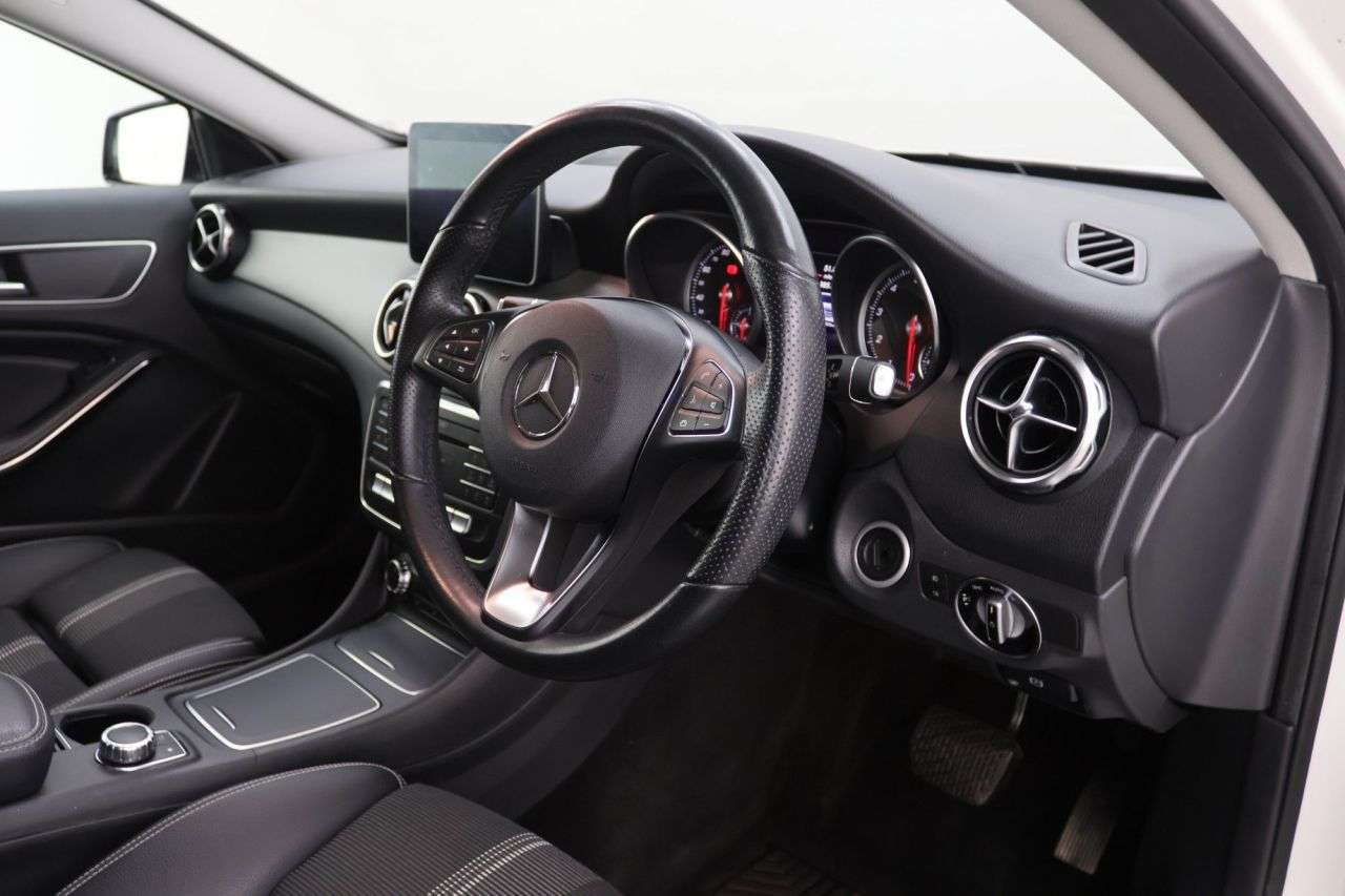 2019 MERCEDES-BENZ GLA CLASS 2019 MERCEDES-BENZ GLA CLASS