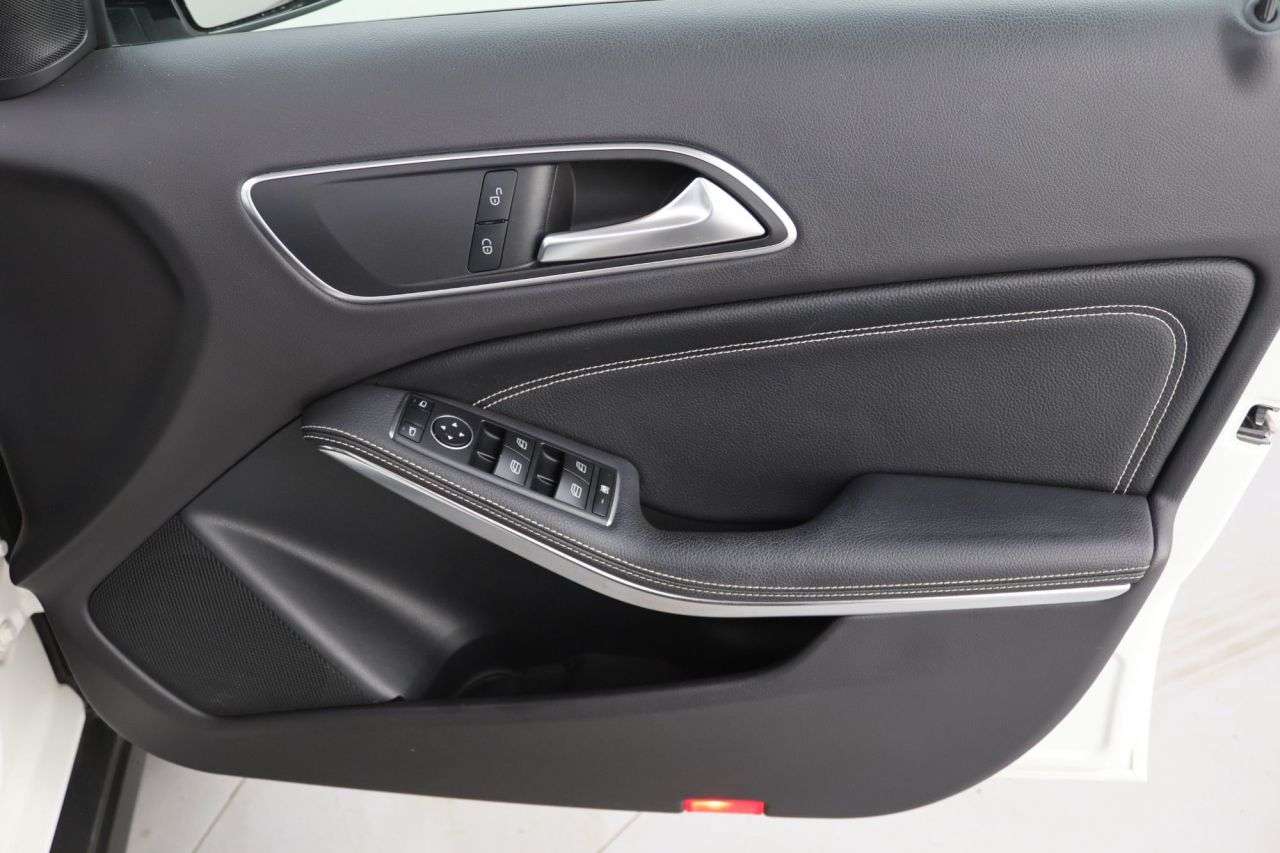 2019 MERCEDES-BENZ GLA CLASS 2019 MERCEDES-BENZ GLA CLASS