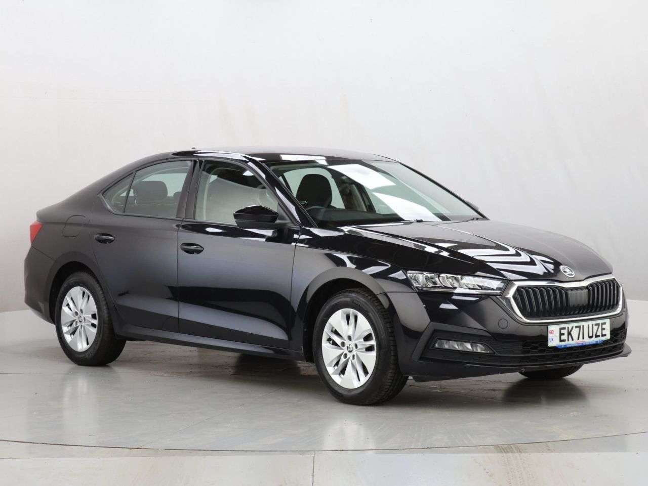 A 2021 SKODA OCTAVIA 1.0 TSI e-TEC MHEV SE Technology Hatchback 5dr Petrol Hybrid DSG Euro 6 (s/ A 2021 SKODA OCTAVIA 1.0 TSI e-TEC MHEV SE Technology Hatchback 5dr Petrol Hybrid DSG Euro 6 (s/