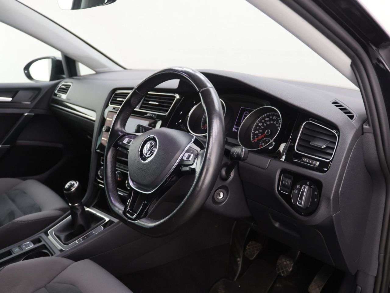 2017 VOLKSWAGEN GOLF 2017 VOLKSWAGEN GOLF