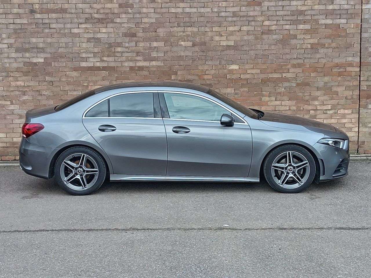 A 2021 MERCEDES-BENZ A CLASS 2.0 A200d AMG Line Saloon 4dr Diesel 8G-DCT Euro 6 (s/s) (150 ps) A 2021 MERCEDES-BENZ A CLASS 2.0 A200d AMG Line Saloon 4dr Diesel 8G-DCT Euro 6 (s/s) (150 ps)