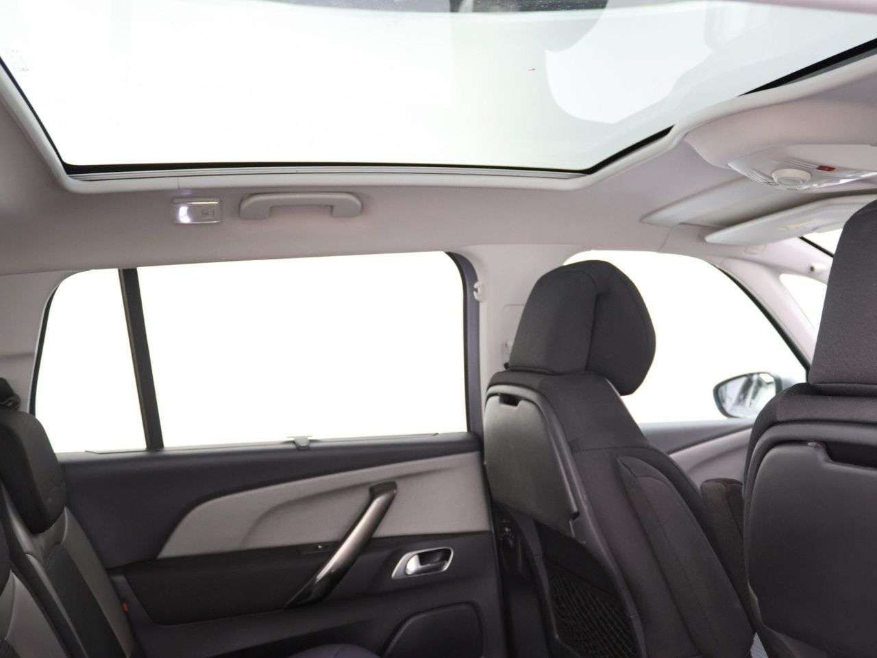 A 2019 CITROEN C4 SPACETOURER GRAND PURETECH FLAIR S/S A 2019 CITROEN C4 SPACETOURER GRAND PURETECH FLAIR S/S