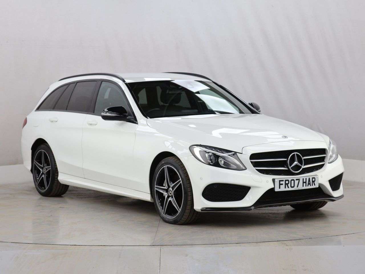 A 2018 MERCEDES-BENZ C CLASS 2.1 C220d AMG Line Estate 5dr Diesel G-Tronic+ 4MATIC Euro 6 (s/s) (170 ps) A 2018 MERCEDES-BENZ C CLASS 2.1 C220d AMG Line Estate 5dr Diesel G-Tronic+ 4MATIC Euro 6 (s/s) (170 ps)