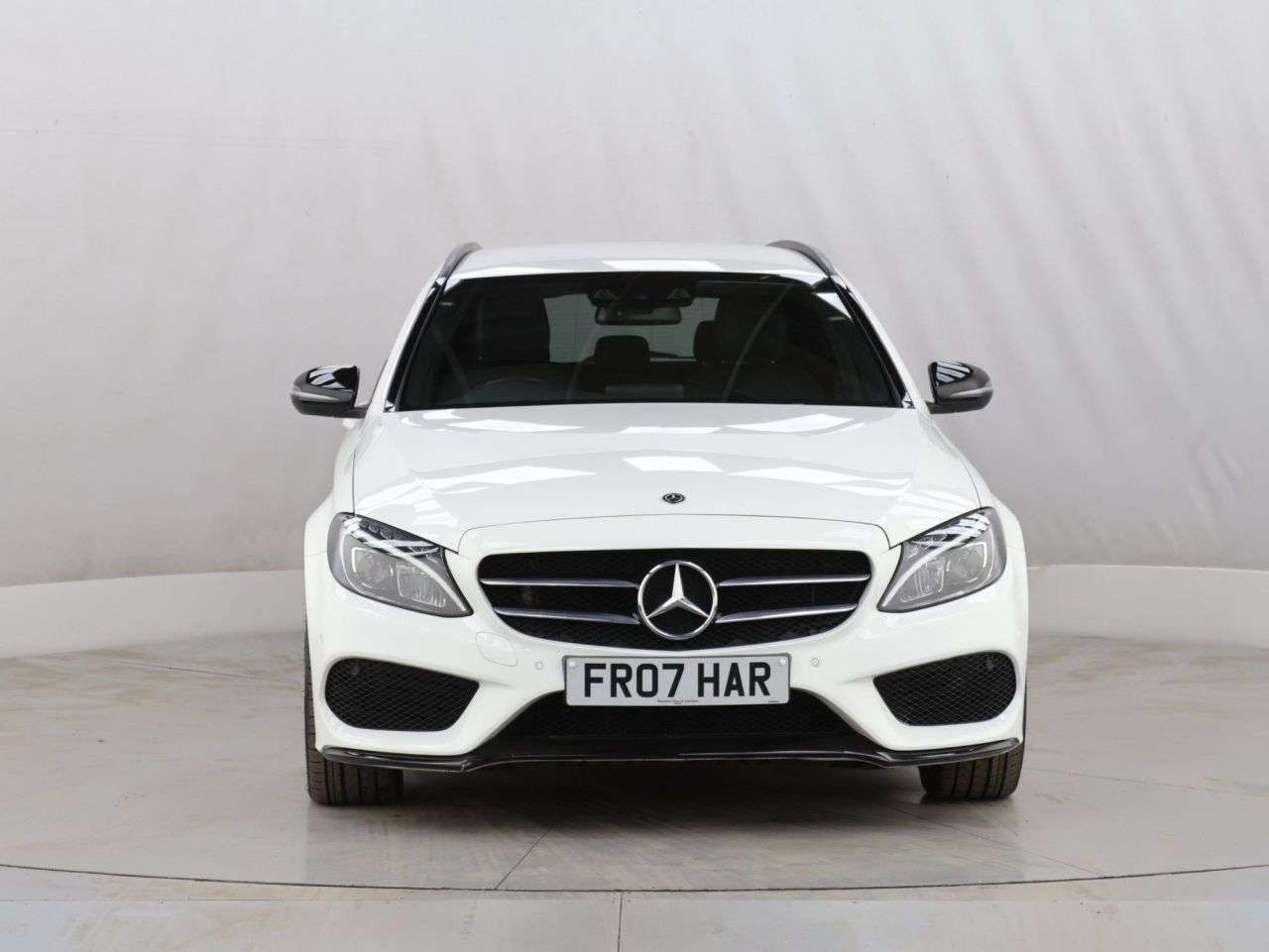 A 2018 MERCEDES-BENZ C CLASS 2.1 C220d AMG Line Estate 5dr Diesel G-Tronic+ 4MATIC Euro 6 (s/s) (170 ps) A 2018 MERCEDES-BENZ C CLASS 2.1 C220d AMG Line Estate 5dr Diesel G-Tronic+ 4MATIC Euro 6 (s/s) (170 ps)