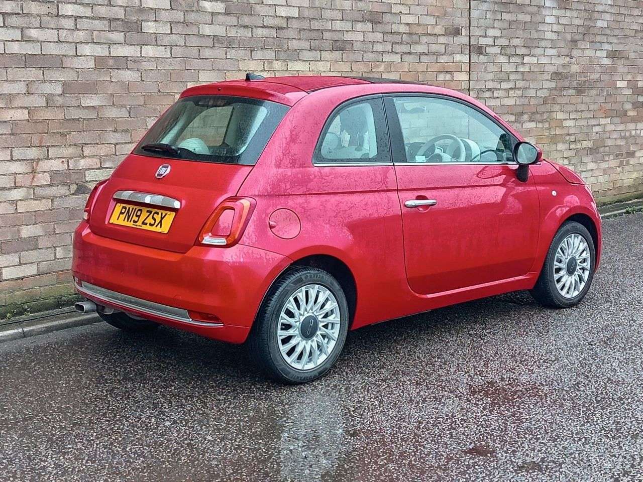 2019 FIAT 500 2019 FIAT 500