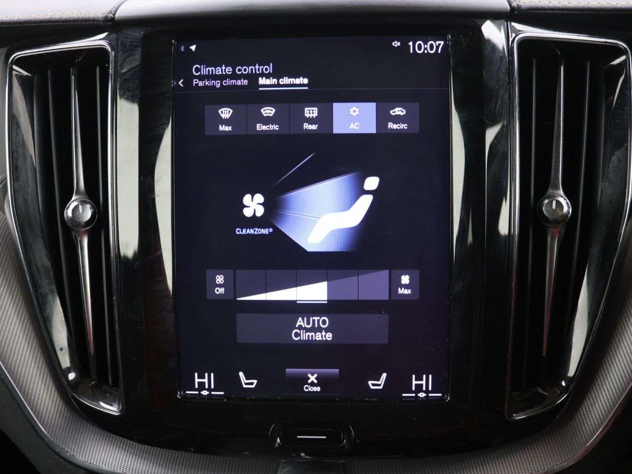 2019 VOLVO XC60 2019 VOLVO XC60