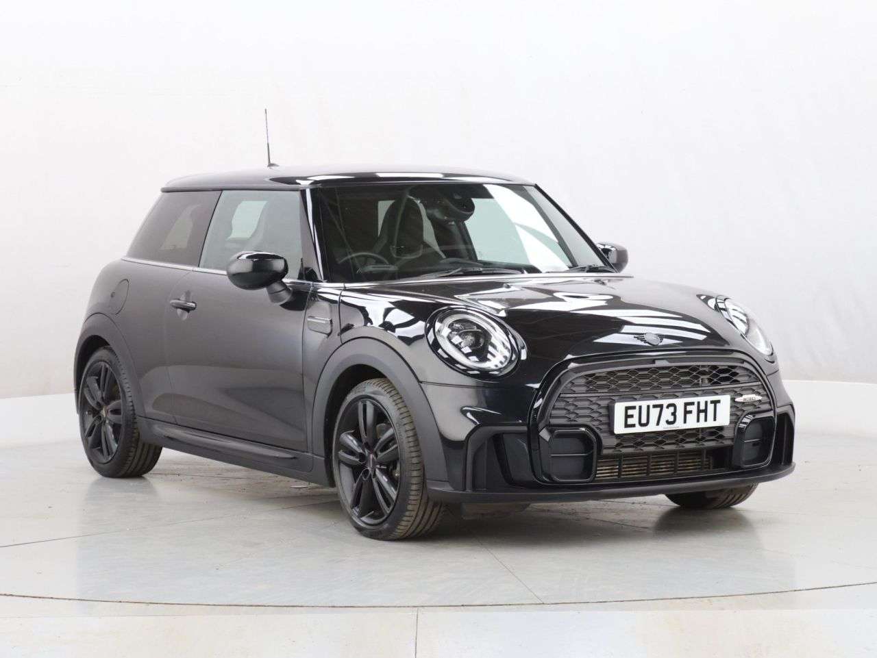 A 2023 MINI HATCH 1.5 Cooper Sport Hatchback 3dr Petrol Manual Euro 6 (s/s) (136 ps) A 2023 MINI HATCH 1.5 Cooper Sport Hatchback 3dr Petrol Manual Euro 6 (s/s) (136 ps)