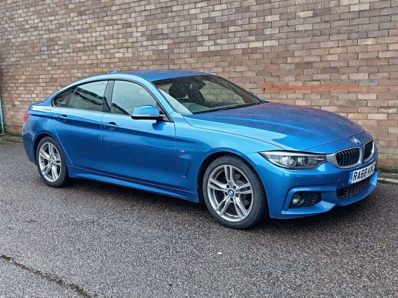 A 2018 BMW 4 SERIES GRAN COUPE 2.0 420i GPF M Sport Hatchback 5dr Petrol Auto Euro 6 (s/s) (184 ps) A 2018 BMW 4 SERIES GRAN COUPE 2.0 420i GPF M Sport Hatchback 5dr Petrol Auto Euro 6 (s/s) (184 ps)