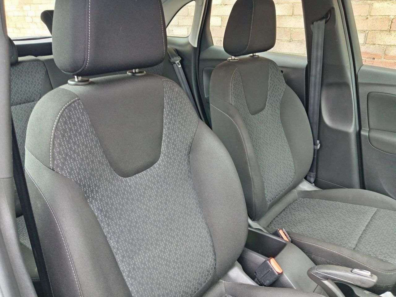 A 2022 VAUXHALL CROSSLAND 1.2 SE Edition SUV 5dr Petrol Manual Euro 6 (s/s) (83 ps) A 2022 VAUXHALL CROSSLAND 1.2 SE Edition SUV 5dr Petrol Manual Euro 6 (s/s) (83 ps)