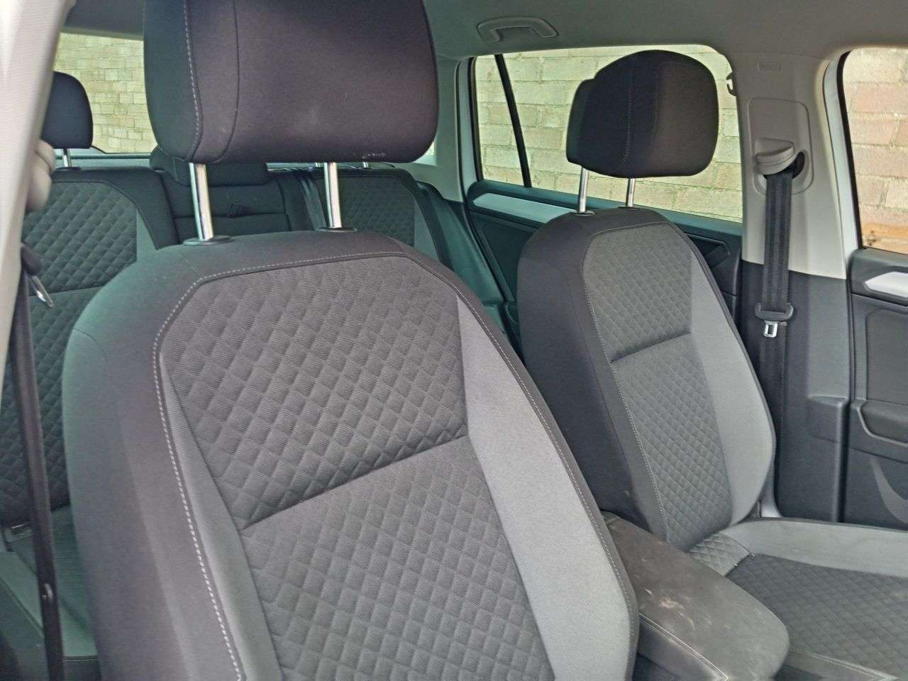 A 2019 VOLKSWAGEN TIGUAN 1.5 TSI EVO SE Navigation SUV 5dr Petrol Manual Euro 6 (s/s) (150 ps) A 2019 VOLKSWAGEN TIGUAN 1.5 TSI EVO SE Navigation SUV 5dr Petrol Manual Euro 6 (s/s) (150 ps)