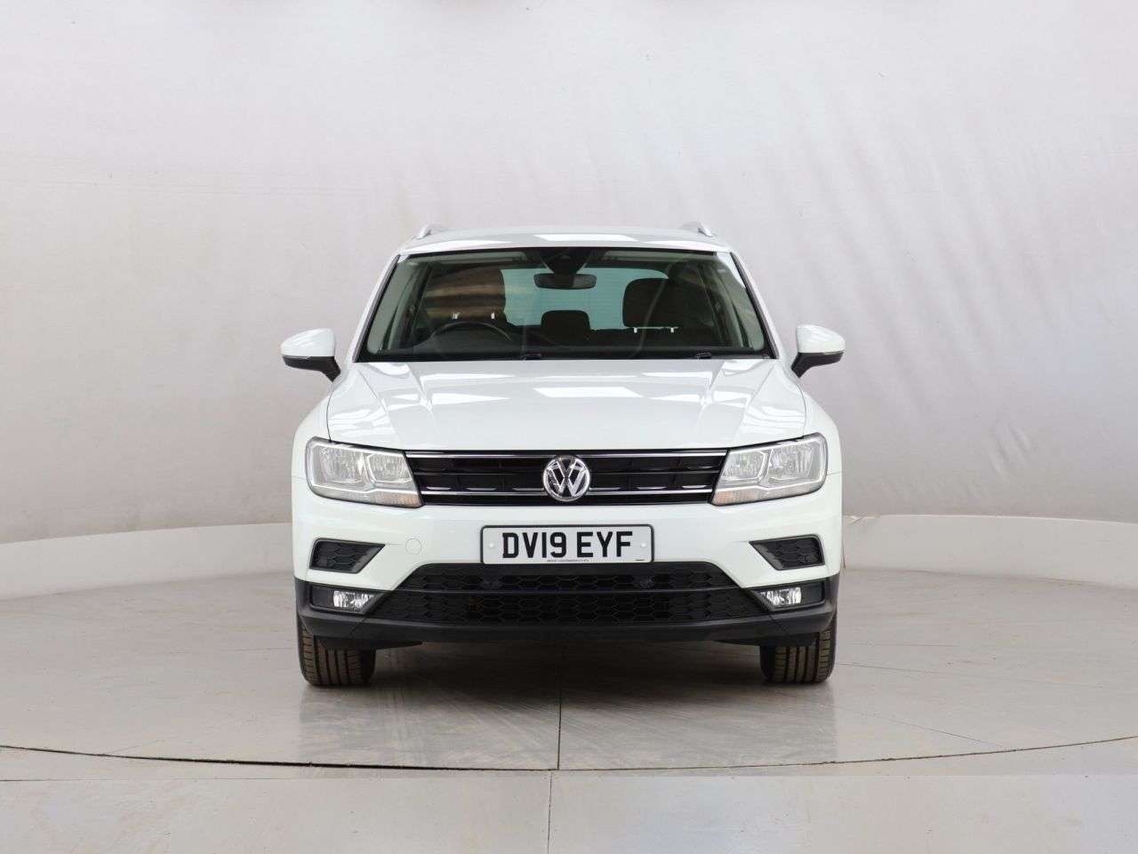 A 2019 VOLKSWAGEN TIGUAN 1.5 TSI EVO SE Navigation SUV 5dr Petrol Manual Euro 6 (s/s) (150 ps) A 2019 VOLKSWAGEN TIGUAN 1.5 TSI EVO SE Navigation SUV 5dr Petrol Manual Euro 6 (s/s) (150 ps)
