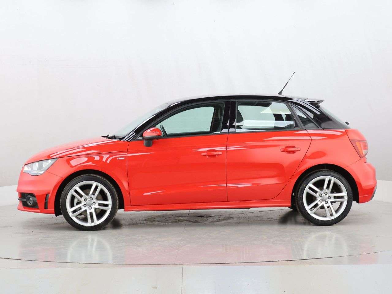 2014 AUDI A1 2014 AUDI A1