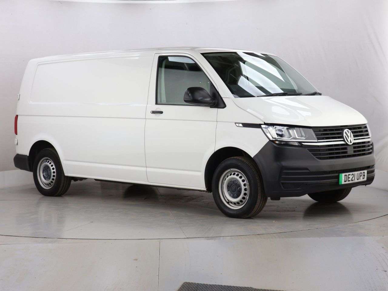 A 2021 VOLKSWAGEN E-TRANSPORTER e 110 37.3kWh Panel Van 5dr Electric Auto LWB (110 ps) A 2021 VOLKSWAGEN E-TRANSPORTER e 110 37.3kWh Panel Van 5dr Electric Auto LWB (110 ps)