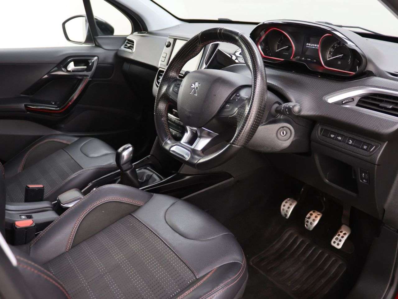 2019 PEUGEOT 2008 2019 PEUGEOT 2008