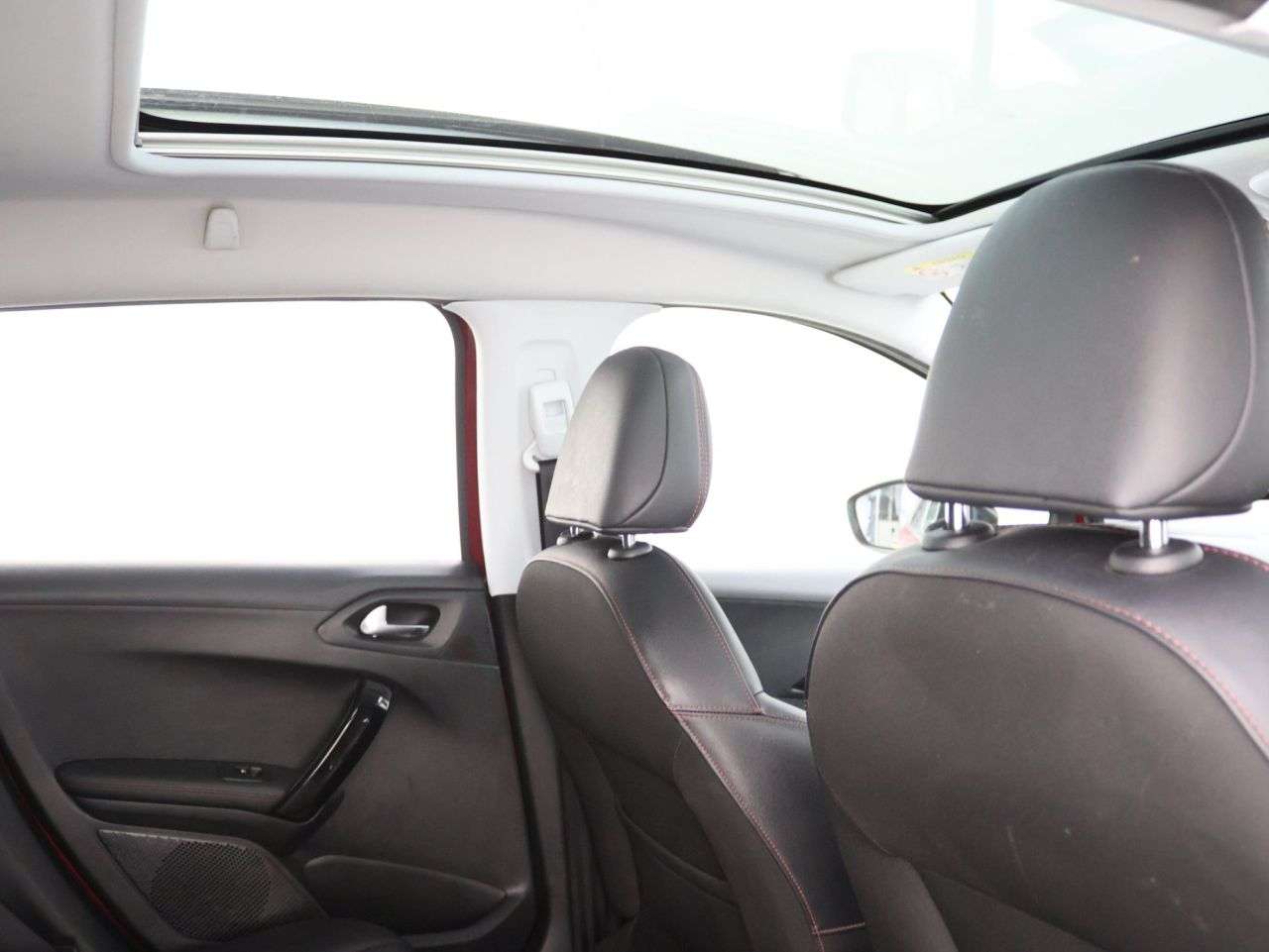 A 2019 PEUGEOT 2008 1.5 BlueHDi GT Line SUV 5dr Diesel Manual Euro 6 (s/s) (100 ps) A 2019 PEUGEOT 2008 1.5 BlueHDi GT Line SUV 5dr Diesel Manual Euro 6 (s/s) (100 ps)