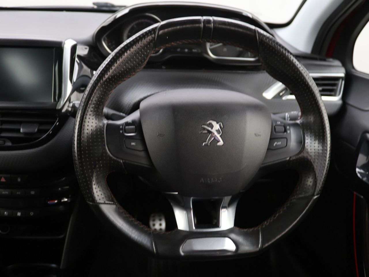 2019 PEUGEOT 2008 2019 PEUGEOT 2008