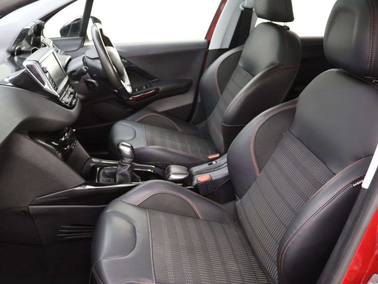 2019 PEUGEOT 2008 2019 PEUGEOT 2008