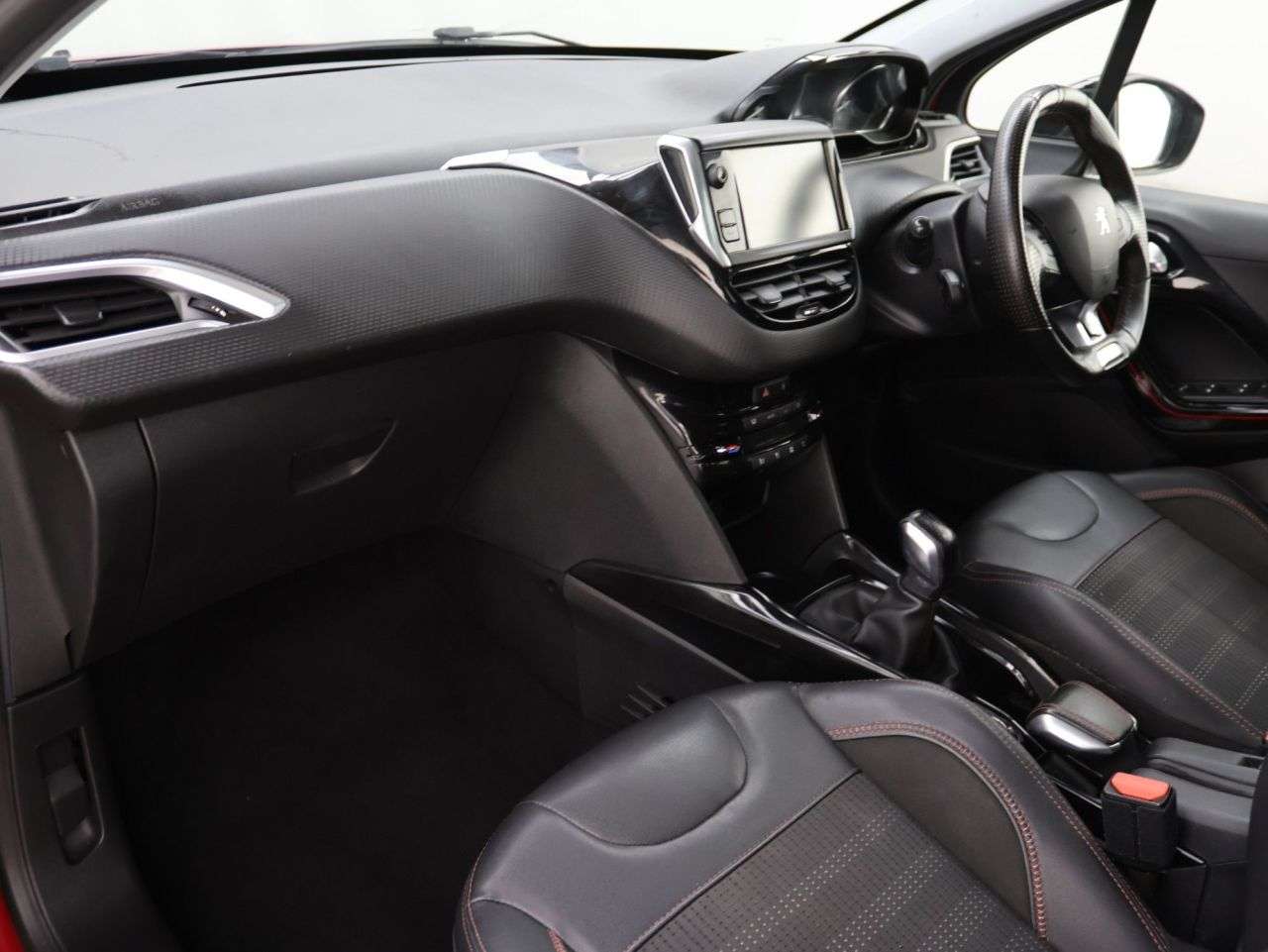 2019 PEUGEOT 2008 2019 PEUGEOT 2008