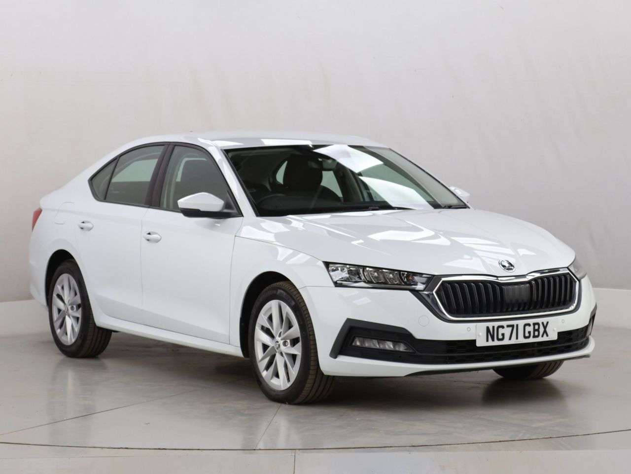 A 2021 SKODA OCTAVIA 1.4 TSI iV 13kWh SE Technology Hatchback 5dr Petrol Plug-in Hybrid DSG Euro A 2021 SKODA OCTAVIA 1.4 TSI iV 13kWh SE Technology Hatchback 5dr Petrol Plug-in Hybrid DSG Euro