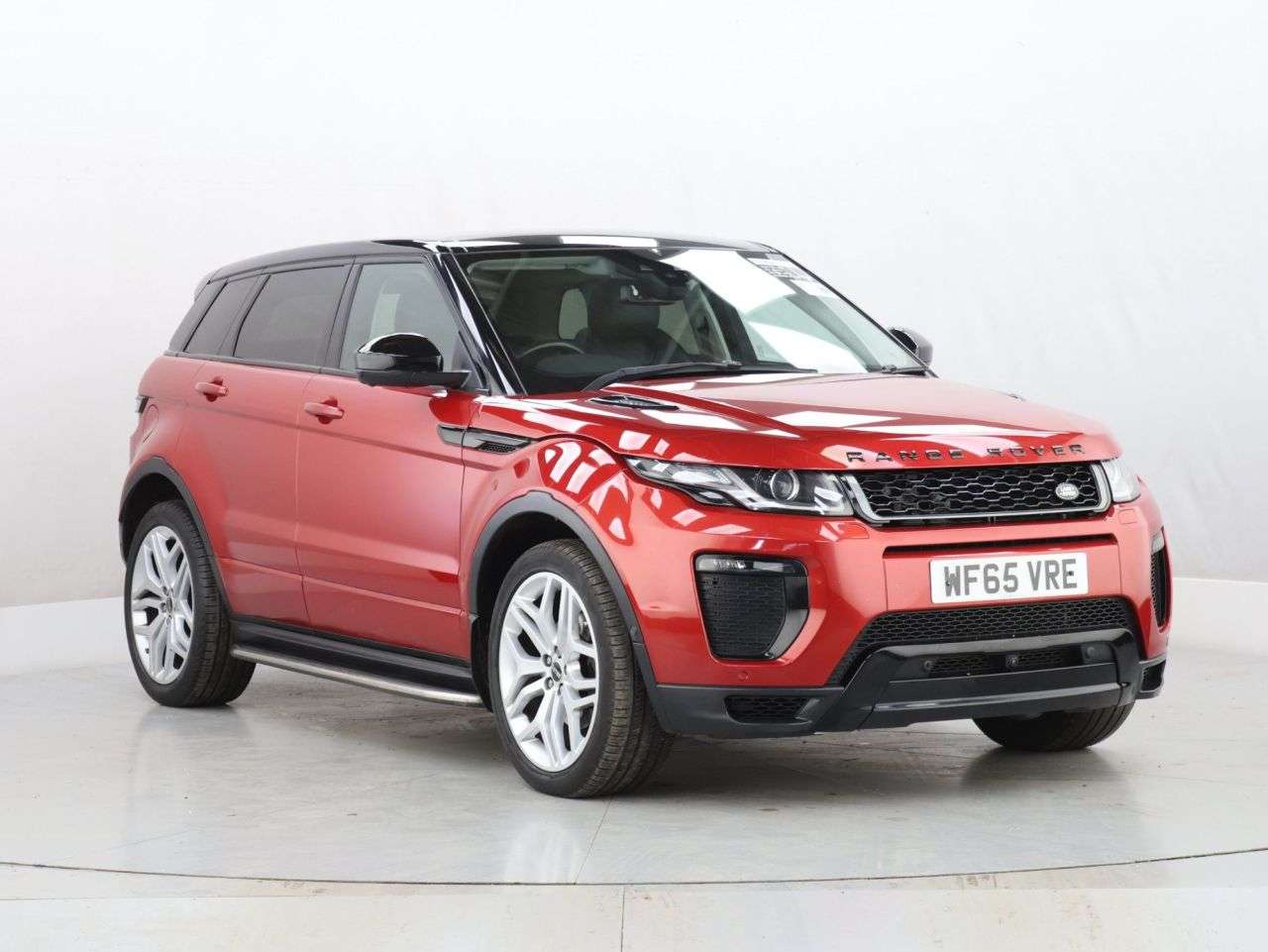 A 2015 LAND ROVER RANGE ROVER EVOQUE 2.0 TD4 HSE Dynamic Lux SUV 5dr Diesel Auto 4WD Euro 6 (s/s) (180 ps) A 2015 LAND ROVER RANGE ROVER EVOQUE 2.0 TD4 HSE Dynamic Lux SUV 5dr Diesel Auto 4WD Euro 6 (s/s) (180 ps)