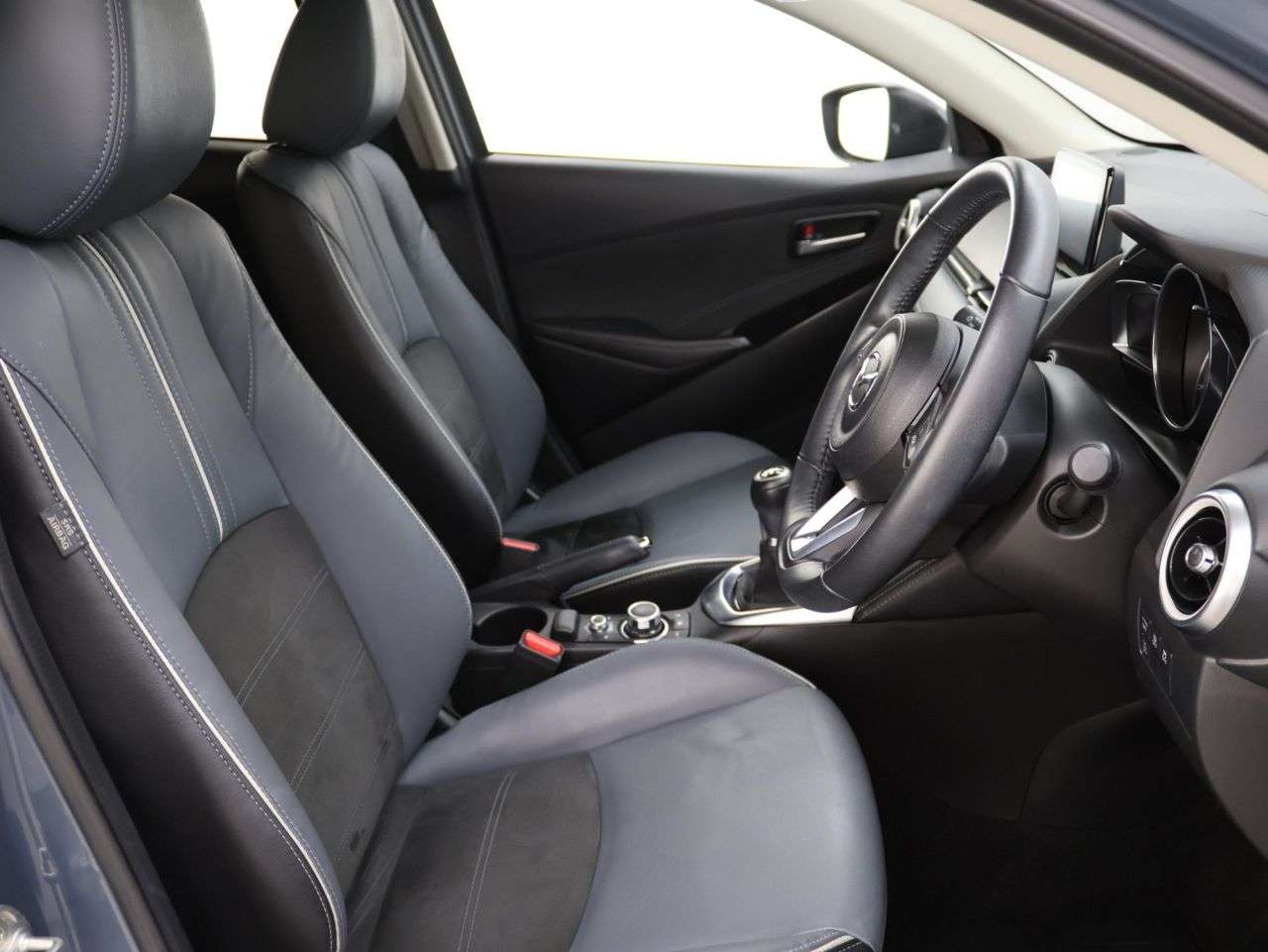 2021 MAZDA MAZDA2 2021 MAZDA MAZDA2