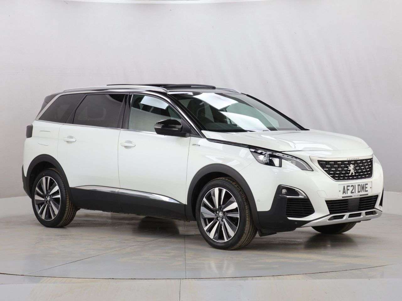 A 2021 PEUGEOT 5008 1.5 BlueHDi GT Line Premium SUV 5dr Diesel EAT Euro 6 (s/s) (130 ps) A 2021 PEUGEOT 5008 1.5 BlueHDi GT Line Premium SUV 5dr Diesel EAT Euro 6 (s/s) (130 ps)