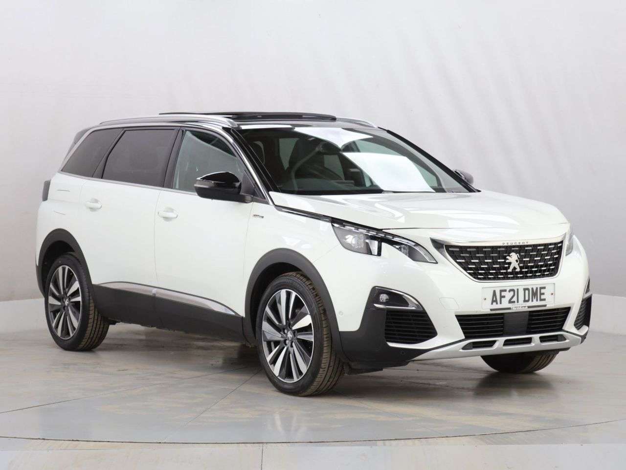 A 2021 PEUGEOT 5008 1.5 BlueHDi GT Line Premium SUV 5dr Diesel EAT Euro 6 (s/s) (130 ps) A 2021 PEUGEOT 5008 1.5 BlueHDi GT Line Premium SUV 5dr Diesel EAT Euro 6 (s/s) (130 ps)