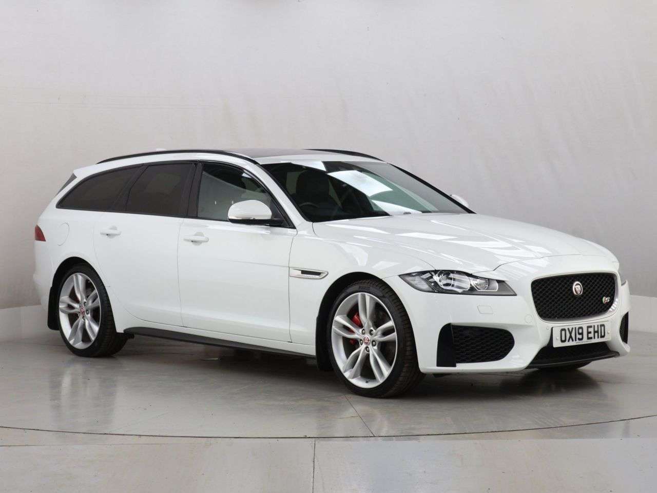 A 2019 JAGUAR XF 3.0d V6 S Sportbrake 5dr Diesel Auto Euro 6 (s/s) (300 ps) A 2019 JAGUAR XF 3.0d V6 S Sportbrake 5dr Diesel Auto Euro 6 (s/s) (300 ps)