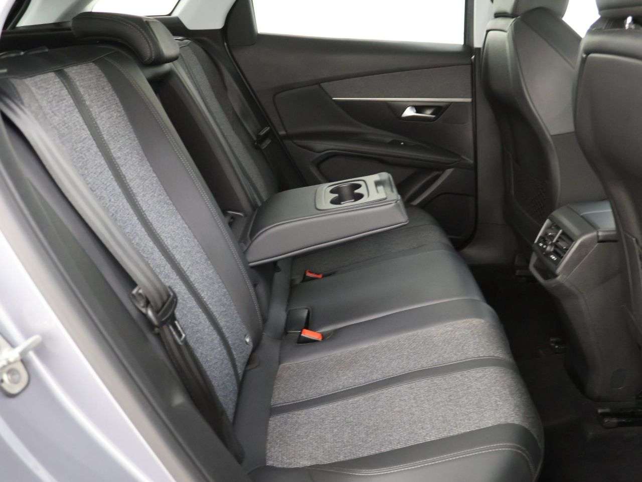 2019 PEUGEOT 3008 2019 PEUGEOT 3008