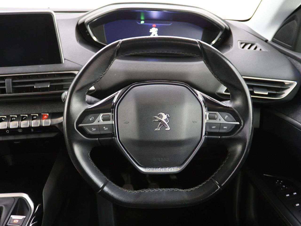 2019 PEUGEOT 3008 2019 PEUGEOT 3008