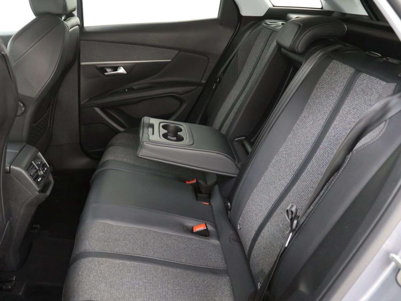 2019 PEUGEOT 3008 2019 PEUGEOT 3008