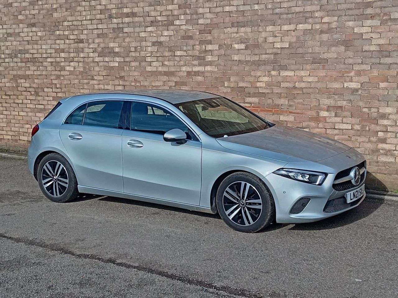 A 2021 MERCEDES-BENZ A CLASS 1.3 A180 Sport (Executive) Hatchback 5dr Petrol 7G-DCT Euro 6 (s/s) (136 ps A 2021 MERCEDES-BENZ A CLASS 1.3 A180 Sport (Executive) Hatchback 5dr Petrol 7G-DCT Euro 6 (s/s) (136 ps