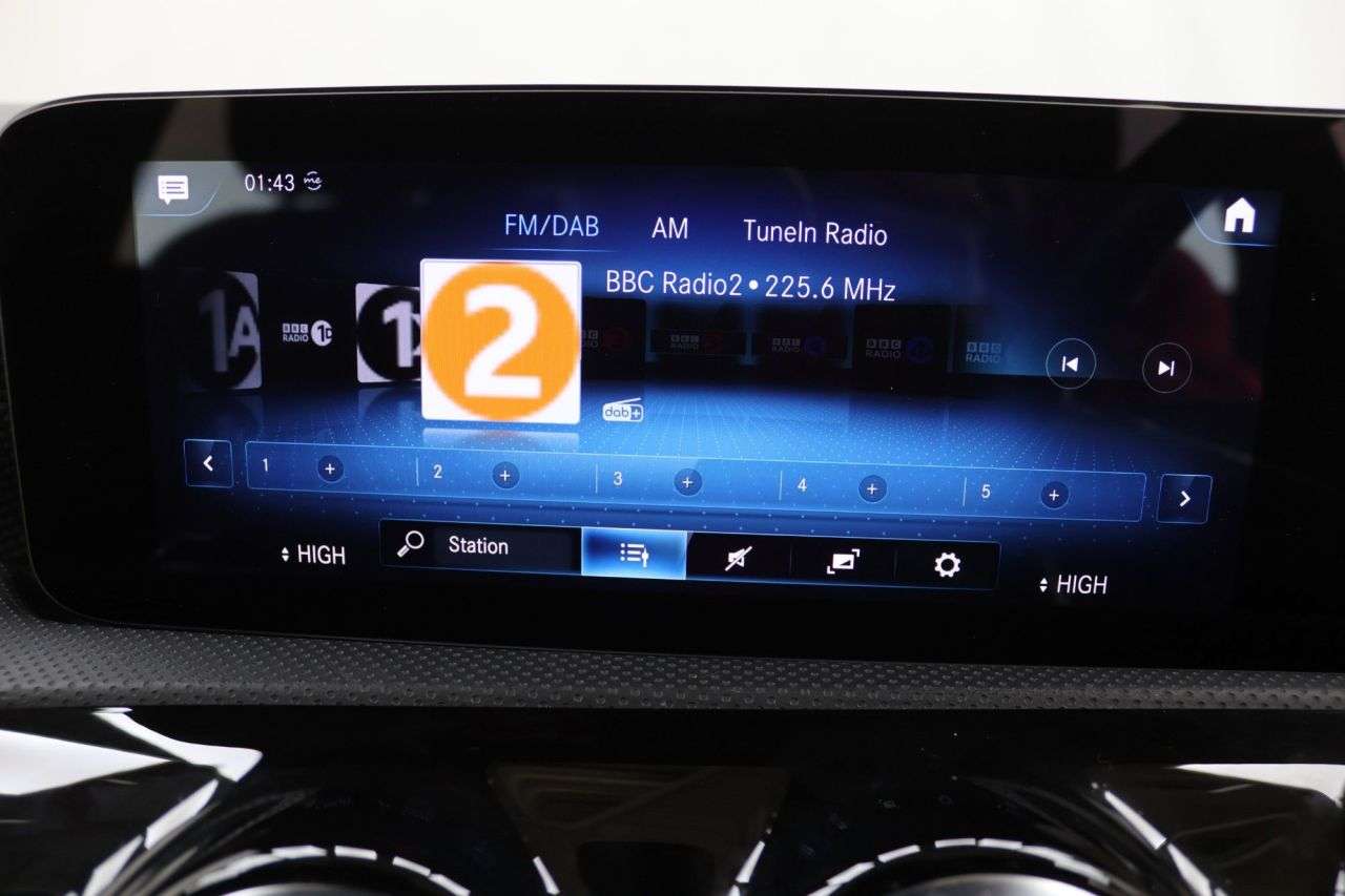 2021 MERCEDES-BENZ A CLASS 2021 MERCEDES-BENZ A CLASS