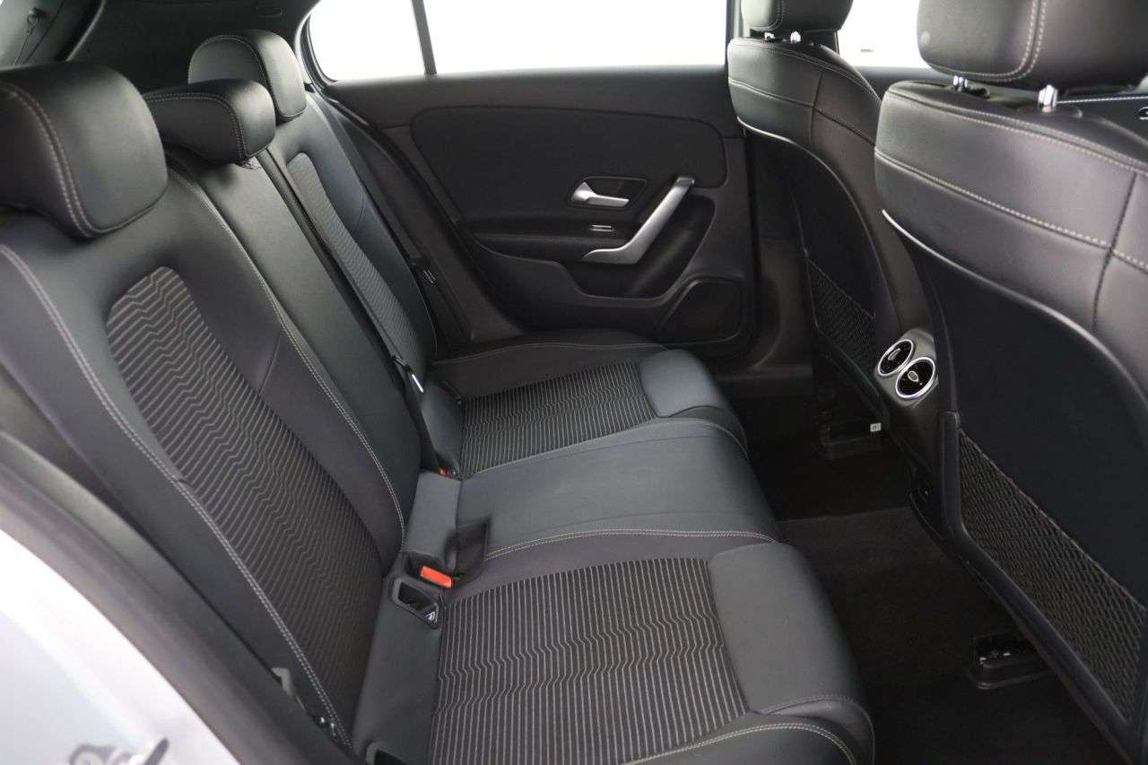 2021 MERCEDES-BENZ A CLASS 2021 MERCEDES-BENZ A CLASS