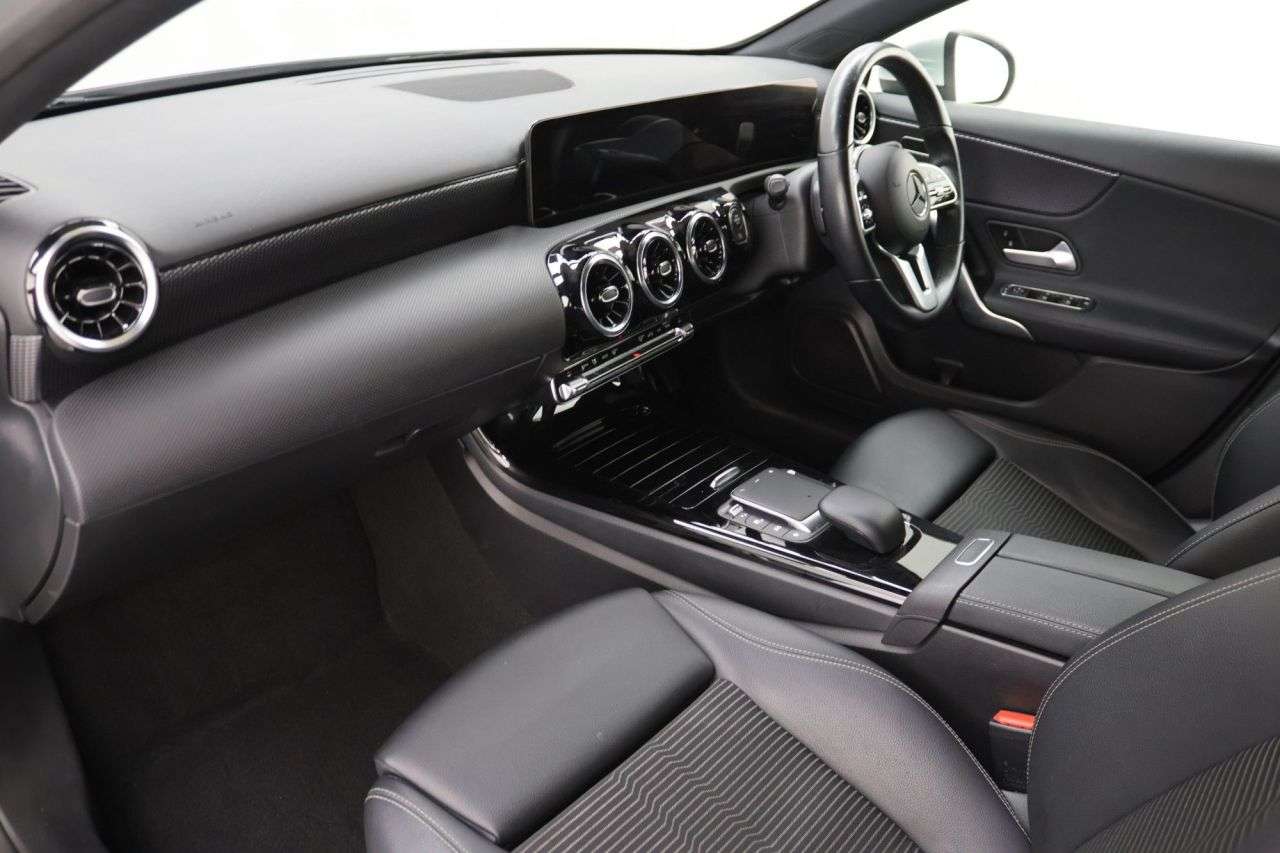 2021 MERCEDES-BENZ A CLASS 2021 MERCEDES-BENZ A CLASS