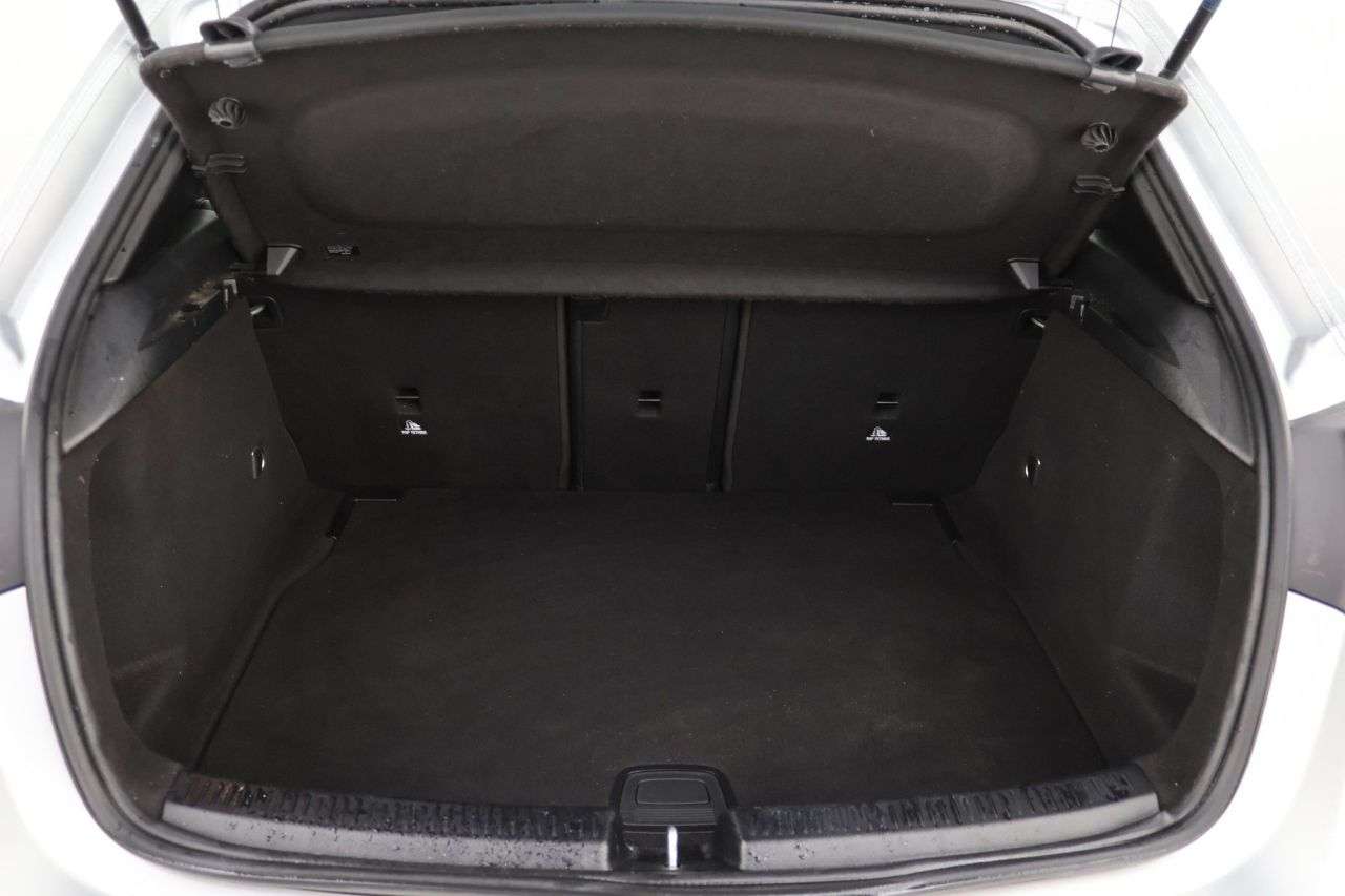 2021 MERCEDES-BENZ A CLASS 2021 MERCEDES-BENZ A CLASS