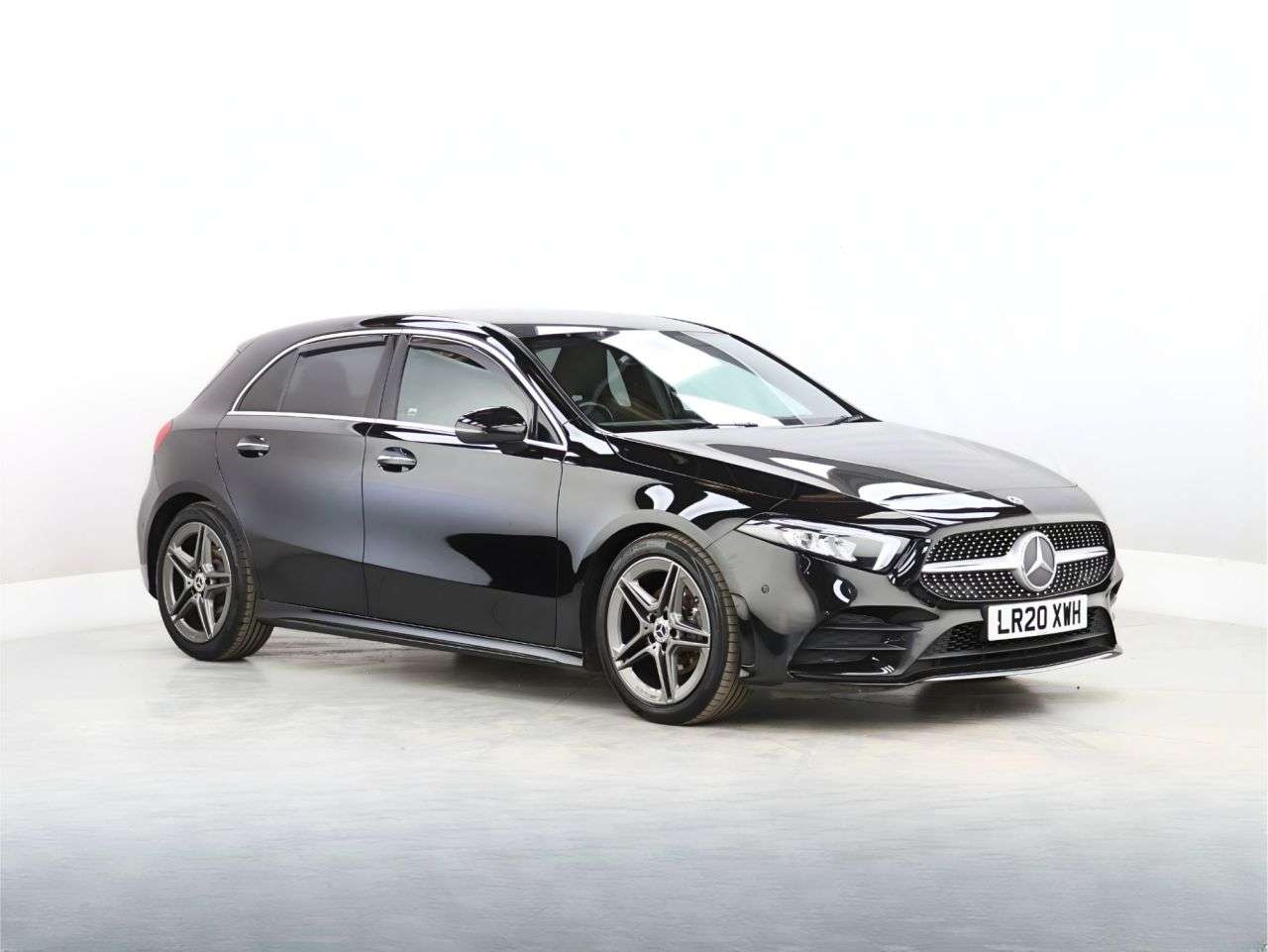 A 2020 MERCEDES-BENZ A CLASS 1.3 A200 AMG Line (Premium 2) Hatchback 5dr Petrol 7G-DCT Euro 6 (s/s) (163 A 2020 MERCEDES-BENZ A CLASS 1.3 A200 AMG Line (Premium 2) Hatchback 5dr Petrol 7G-DCT Euro 6 (s/s) (163
