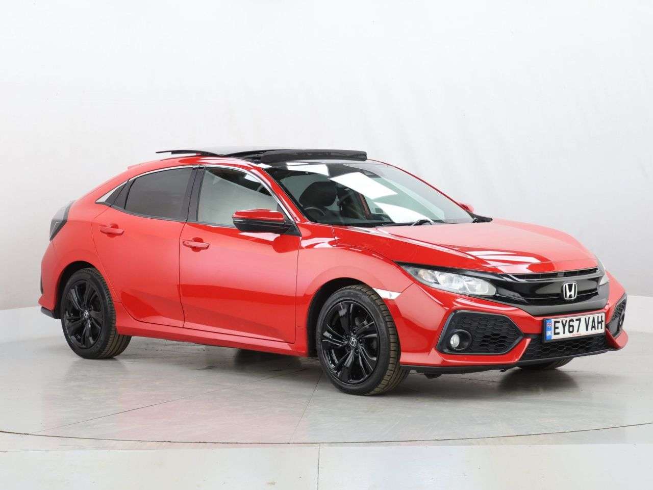 A 2017 HONDA CIVIC 1.0 VTEC Turbo EX Hatchback 5dr Petrol Manual Euro 6 (s/s) (129 ps) A 2017 HONDA CIVIC 1.0 VTEC Turbo EX Hatchback 5dr Petrol Manual Euro 6 (s/s) (129 ps)