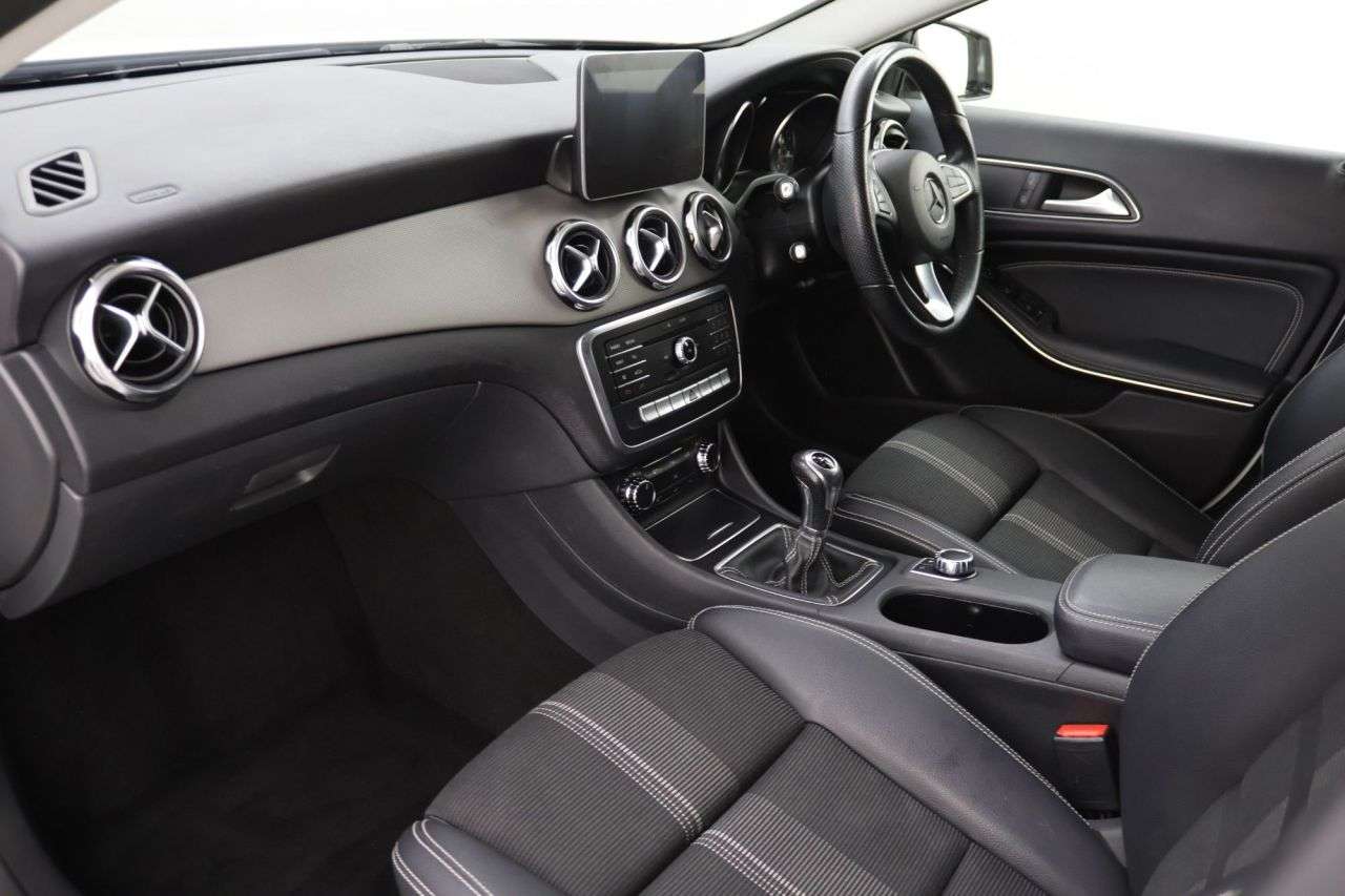 2019 MERCEDES-BENZ GLA CLASS 2019 MERCEDES-BENZ GLA CLASS