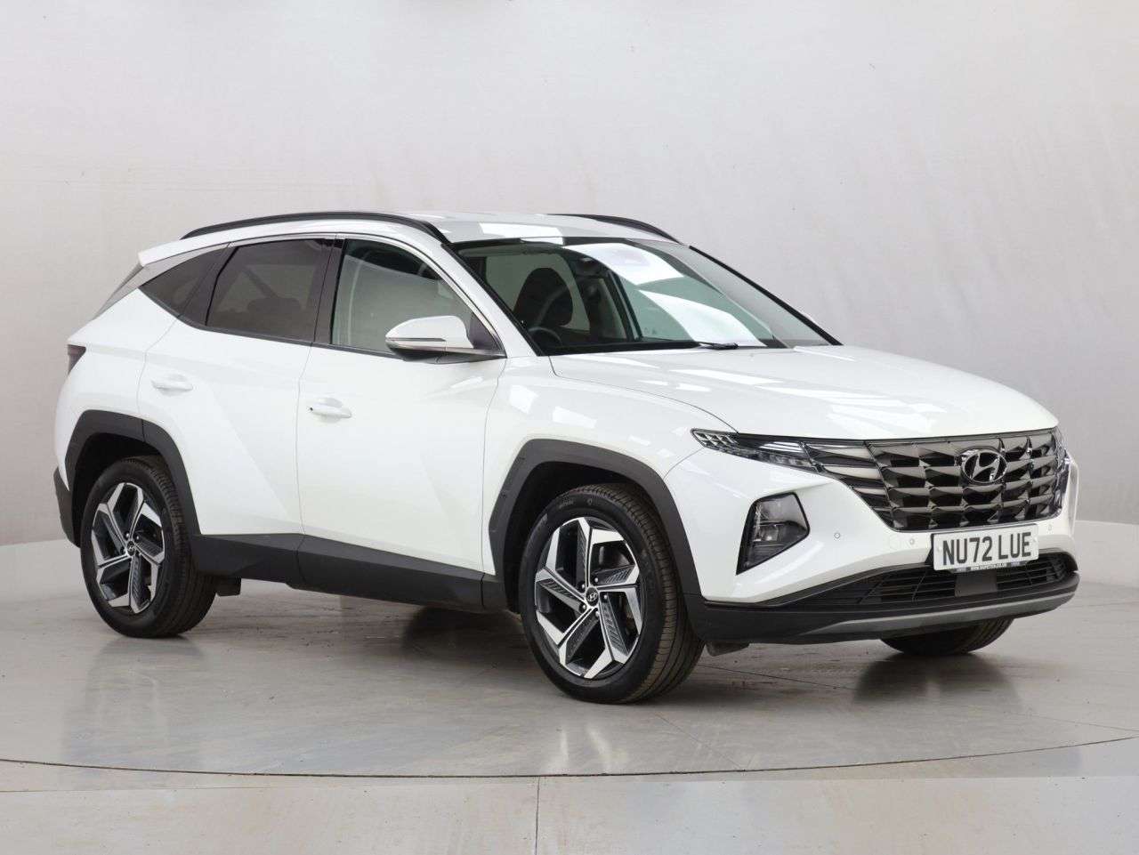 A 2022 HYUNDAI TUCSON 1.6 h T-GDi Premium SUV 5dr Petrol Hybrid Auto Euro 6 (s/s) (230 ps) A 2022 HYUNDAI TUCSON 1.6 h T-GDi Premium SUV 5dr Petrol Hybrid Auto Euro 6 (s/s) (230 ps)