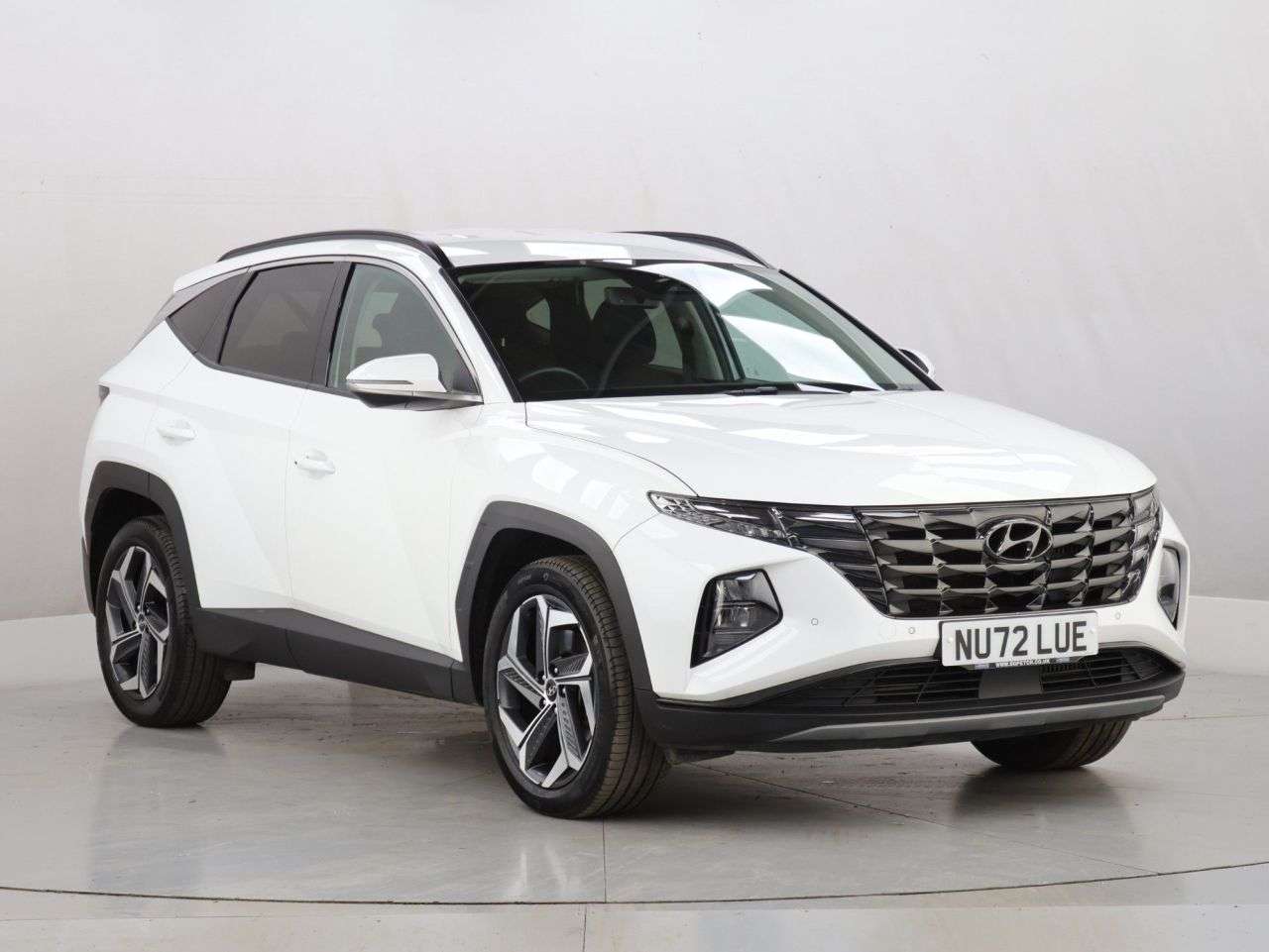 A 2022 HYUNDAI TUCSON 1.6 h T-GDi Premium SUV 5dr Petrol Hybrid Auto Euro 6 (s/s) (230 ps) A 2022 HYUNDAI TUCSON 1.6 h T-GDi Premium SUV 5dr Petrol Hybrid Auto Euro 6 (s/s) (230 ps)