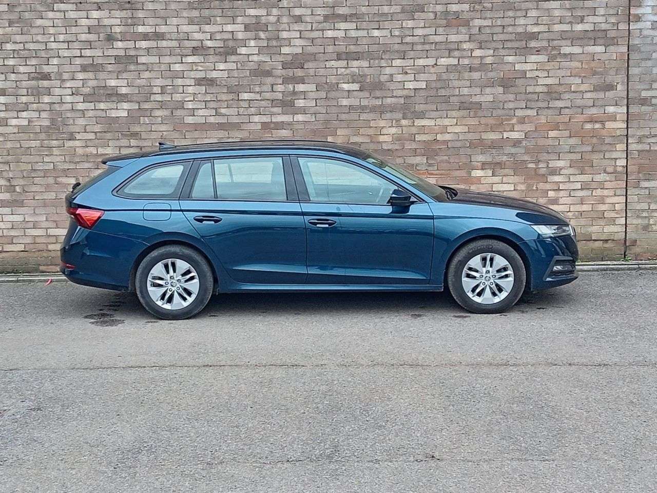 A 2022 SKODA OCTAVIA 2.0 TDI SE Technology Estate 5dr Diesel Manual Euro 6 (s/s) (150 ps) A 2022 SKODA OCTAVIA 2.0 TDI SE Technology Estate 5dr Diesel Manual Euro 6 (s/s) (150 ps)