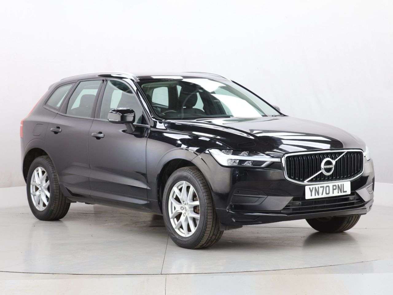 A 2020 VOLVO XC60 2.0 D4 Momentum SUV 5dr Diesel Auto Euro 6 (s/s) (190 ps) A 2020 VOLVO XC60 2.0 D4 Momentum SUV 5dr Diesel Auto Euro 6 (s/s) (190 ps)