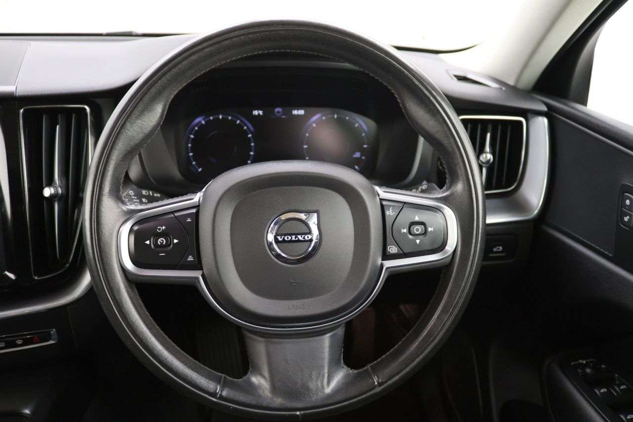 2020 VOLVO XC60 2020 VOLVO XC60