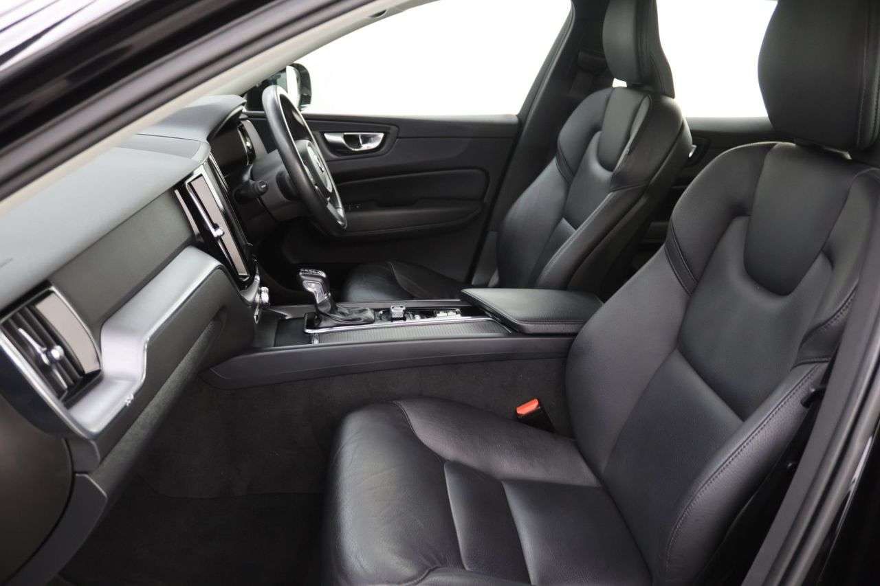 2020 VOLVO XC60 2020 VOLVO XC60