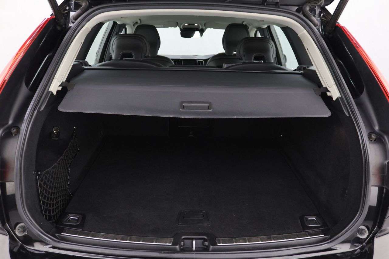 2020 VOLVO XC60 2020 VOLVO XC60