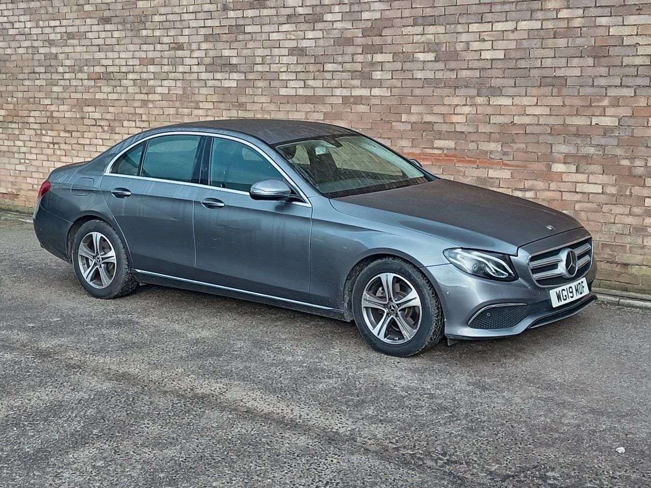 A 2019 MERCEDES-BENZ E CLASS 2.0 E200 SE Saloon 4dr Petrol G-Tronic+ Euro 6 (s/s) (184 ps) A 2019 MERCEDES-BENZ E CLASS 2.0 E200 SE Saloon 4dr Petrol G-Tronic+ Euro 6 (s/s) (184 ps)