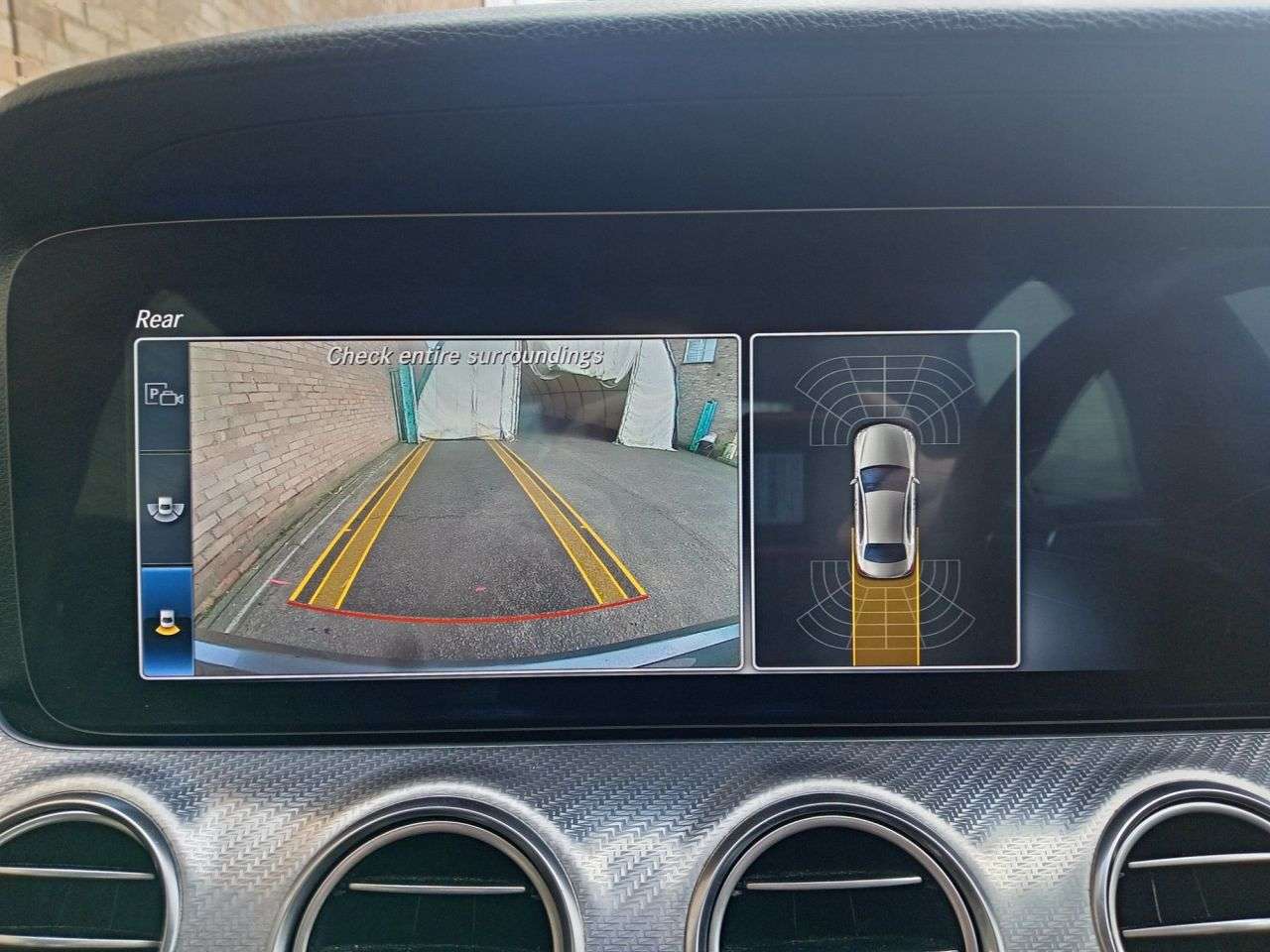 A 2019 MERCEDES-BENZ E CLASS 2.0 E200 SE Saloon 4dr Petrol G-Tronic+ Euro 6 (s/s) (184 ps) A 2019 MERCEDES-BENZ E CLASS 2.0 E200 SE Saloon 4dr Petrol G-Tronic+ Euro 6 (s/s) (184 ps)